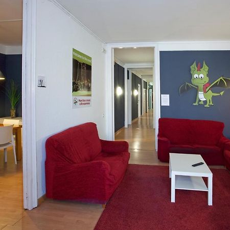 Sant Jordi Alberg Барселона Экстерьер фото